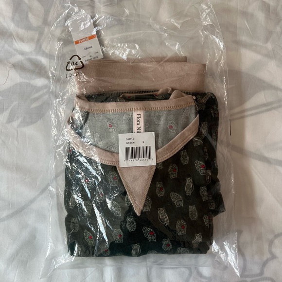 Flora Nikrooz Maddie Printed Hacci Pajama Set - Picture 4 of 6